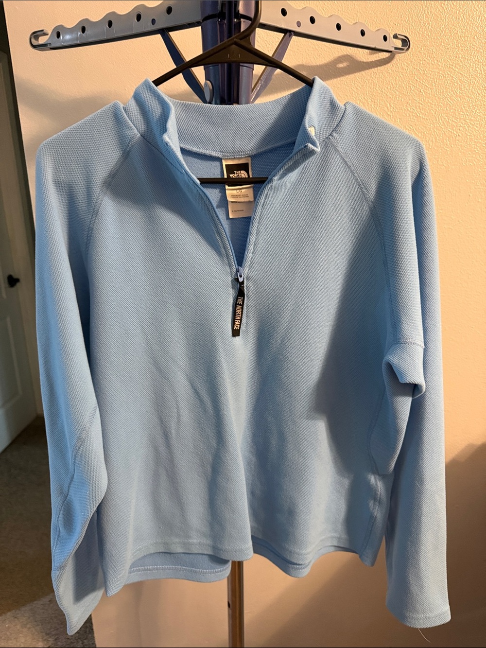 The North Face Women's Light Blue Half-Zip Turtleneck Pullover